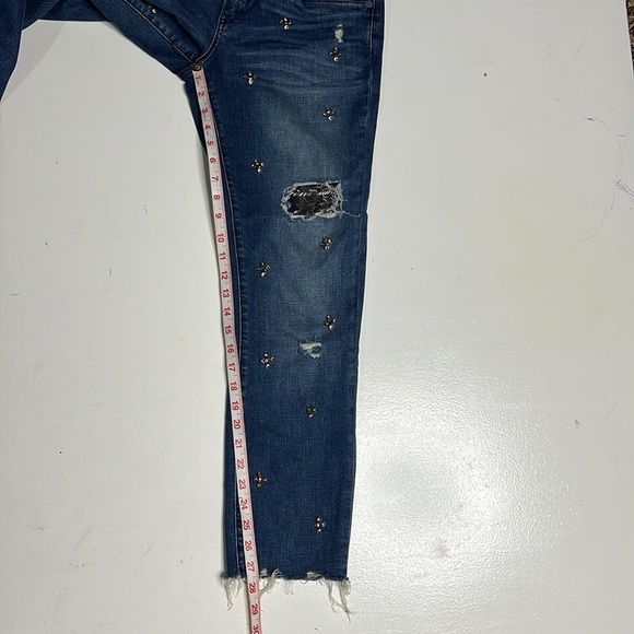 Blank NYC Girlfriend Distressed Beaded Crop Jeans size 27 - Picture 10 of 11